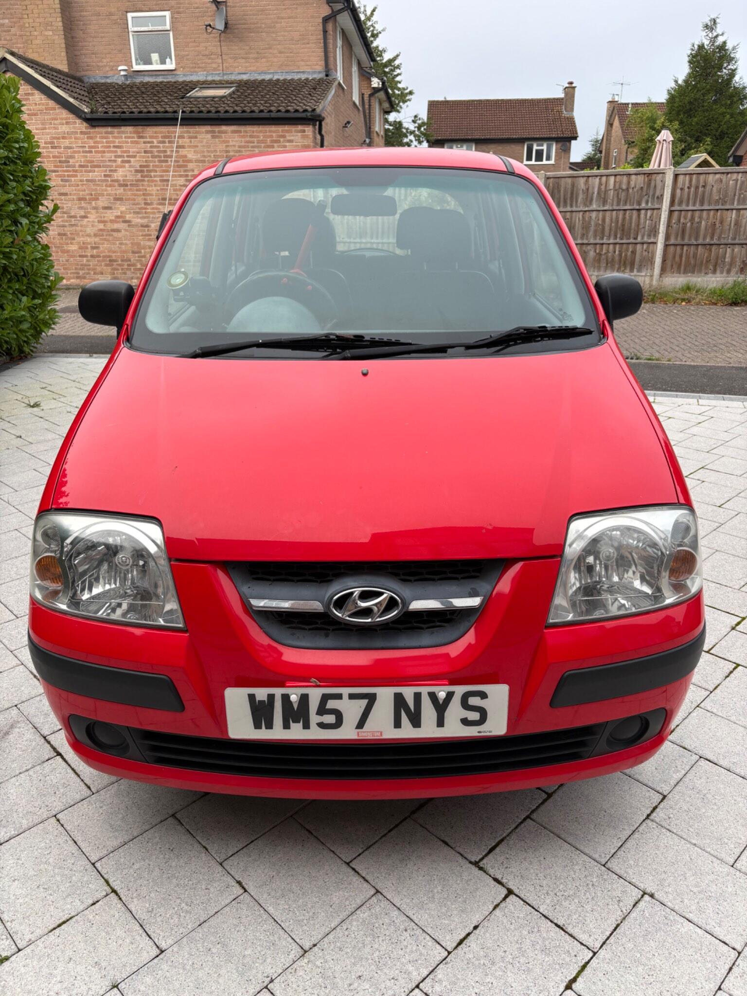 Hyundai Amica