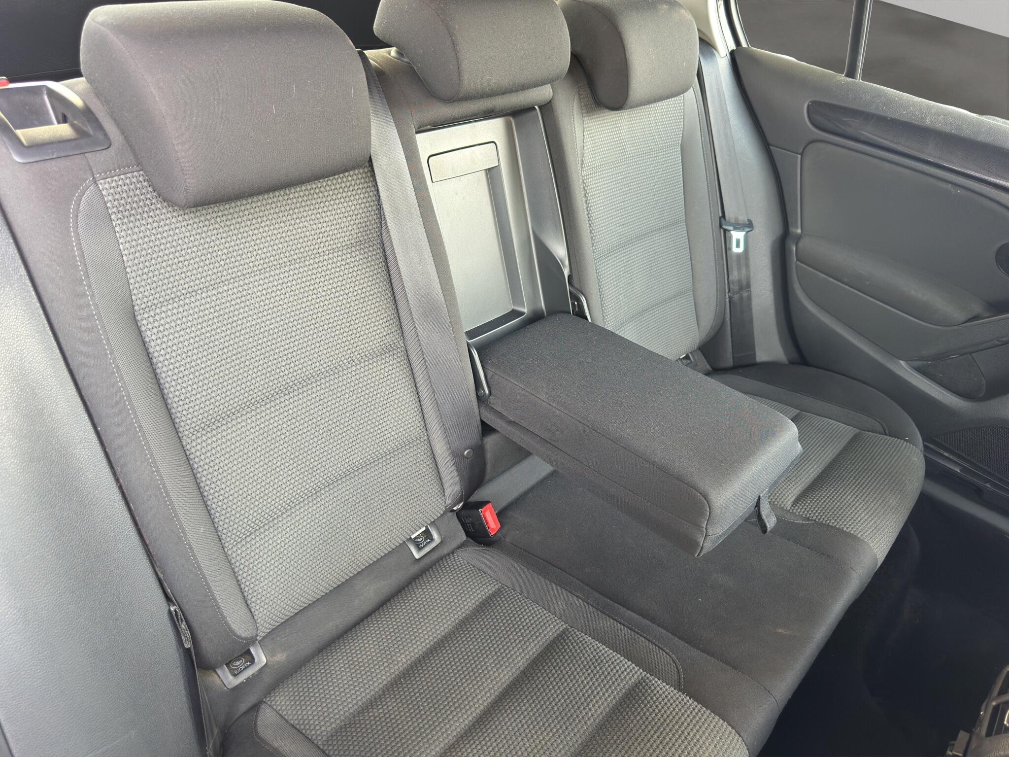 Volkswagen Golf view 11