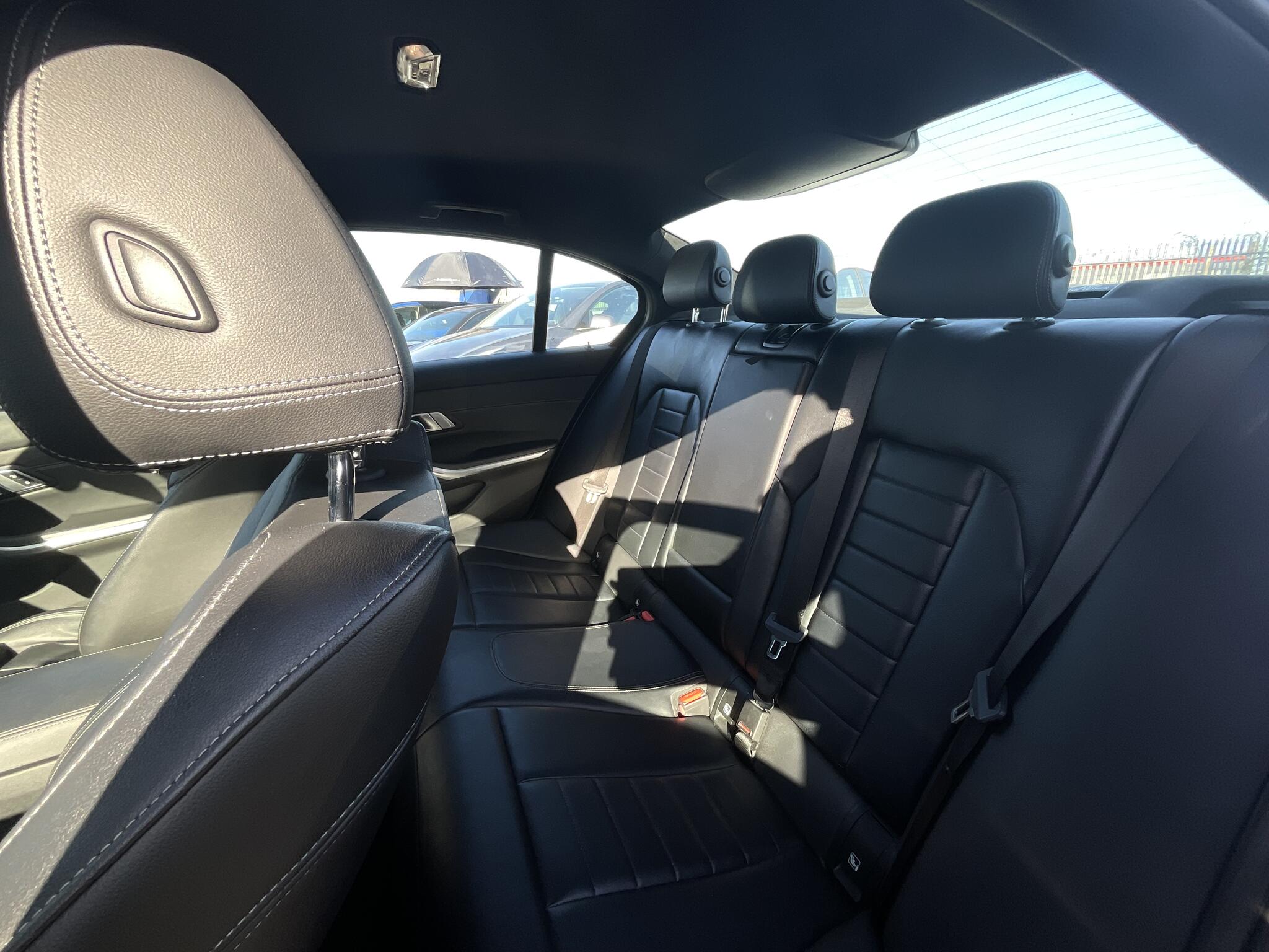 BMW 3 Series view 11