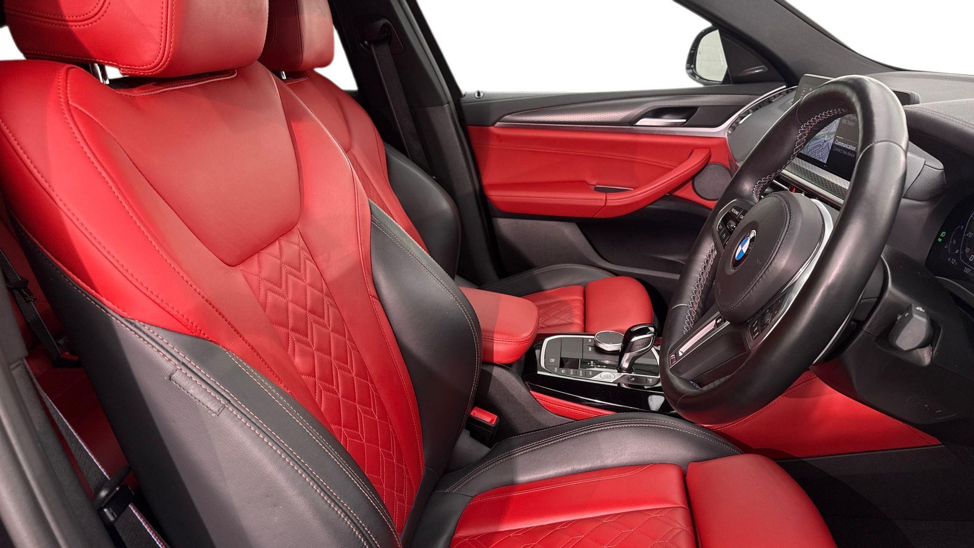BMW X4 view 11