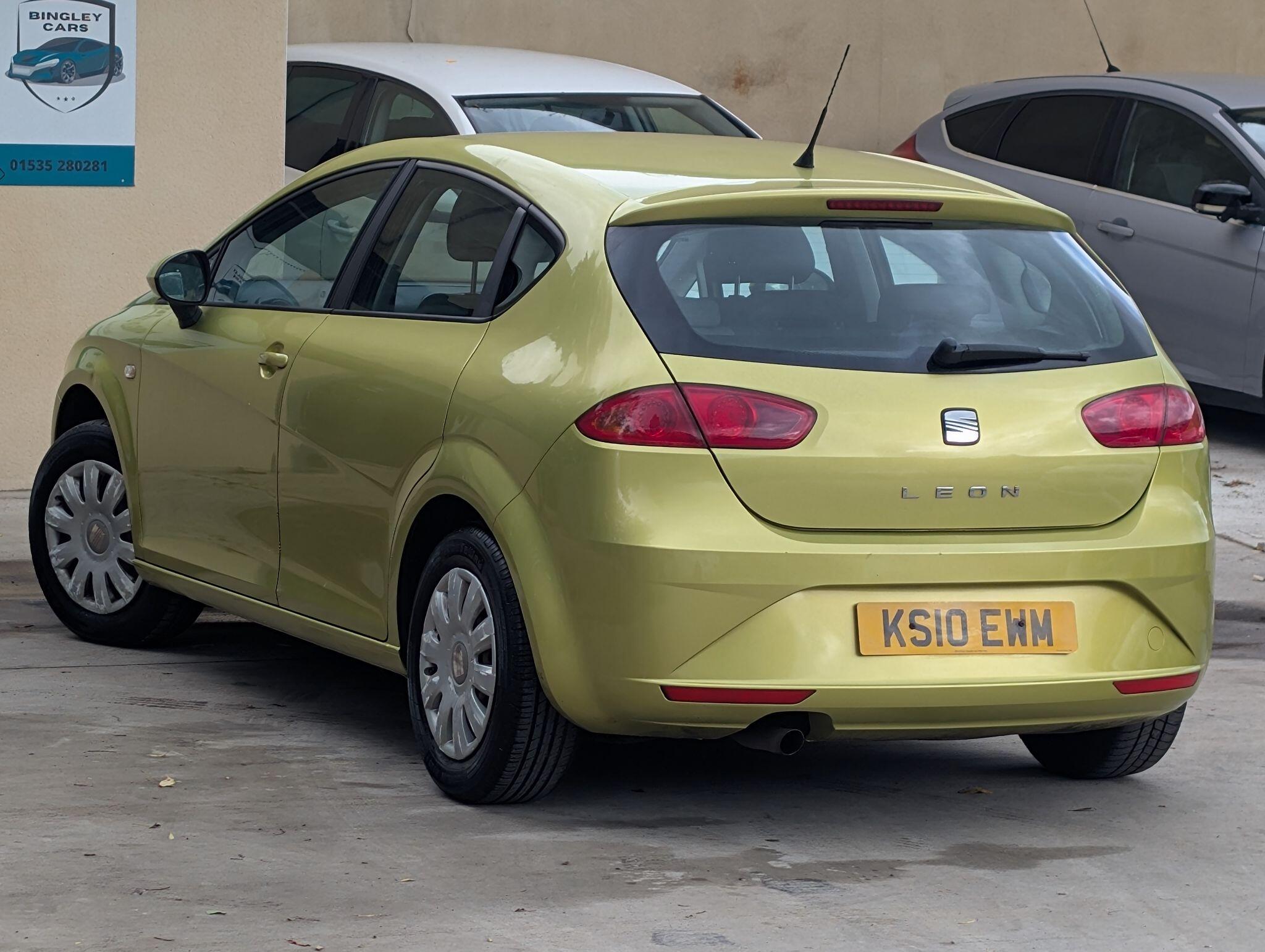 Seat Leon view 5