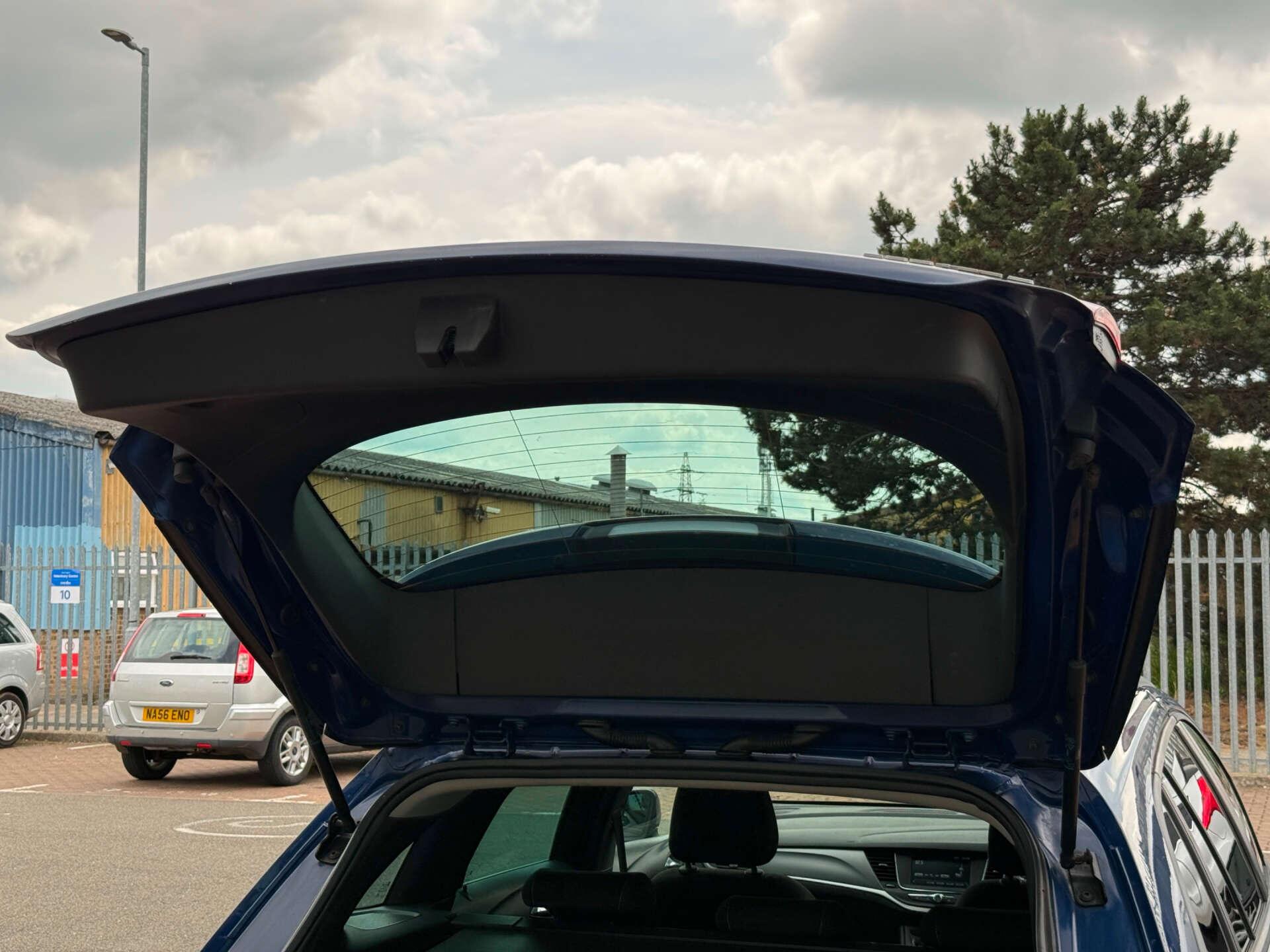 Vauxhall Astra view 32
