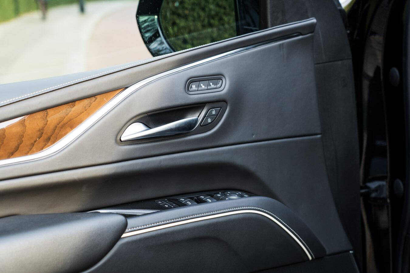 Cadillac Escalade view 54