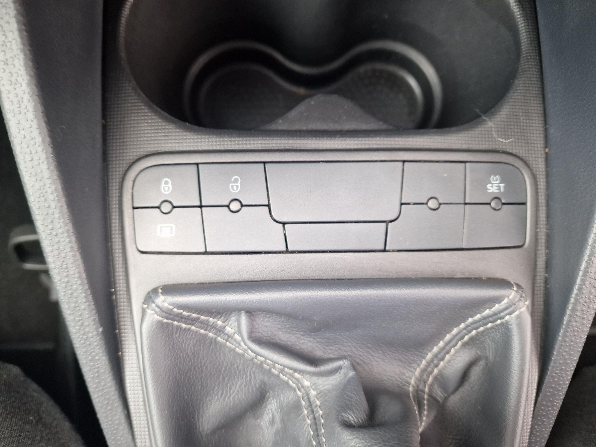 SEAT Ibiza view 37