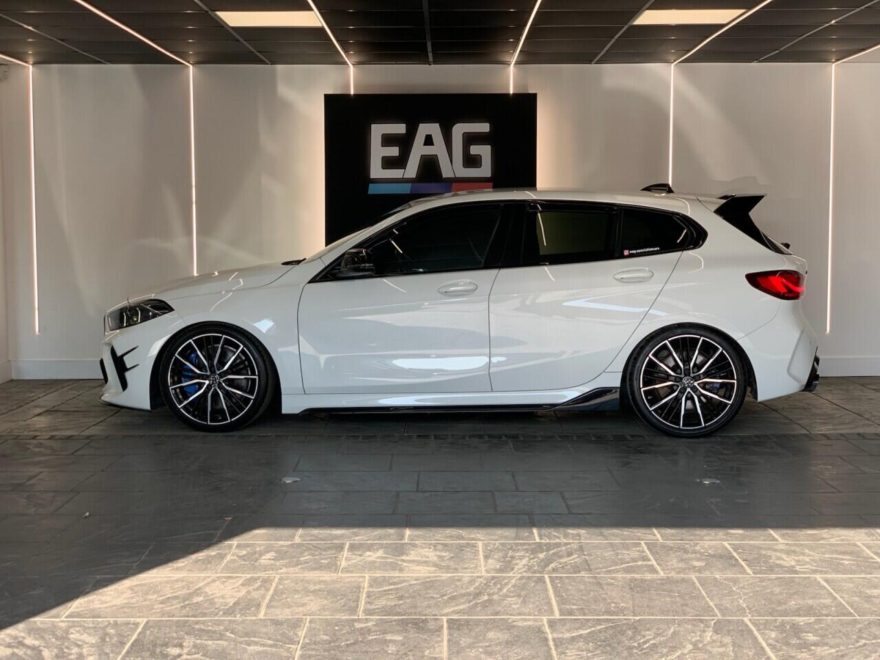 BMW 1 Series view 3