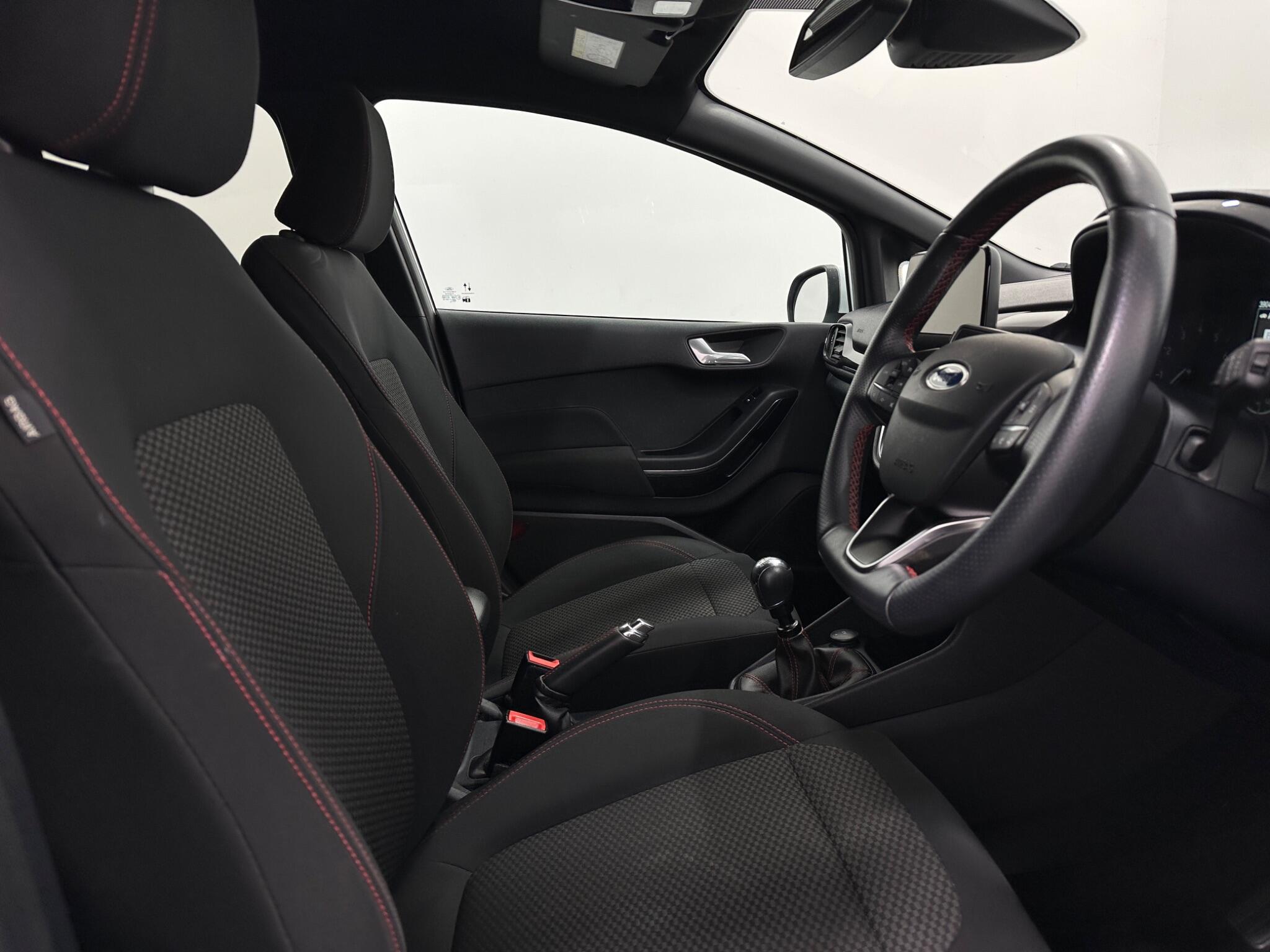 Ford Fiesta view 31