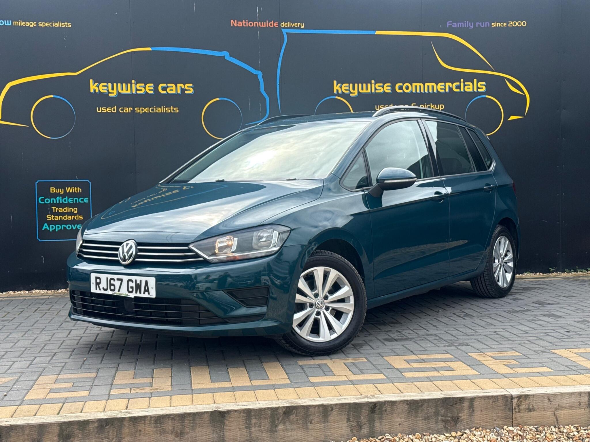 2017 Volkswagen Golf Sportsvan in Green for sale