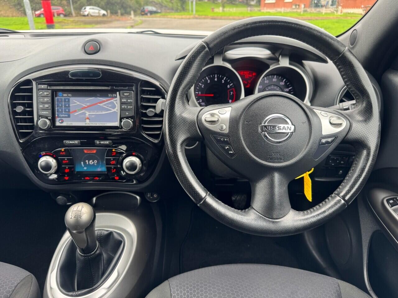 Nissan Juke view 25