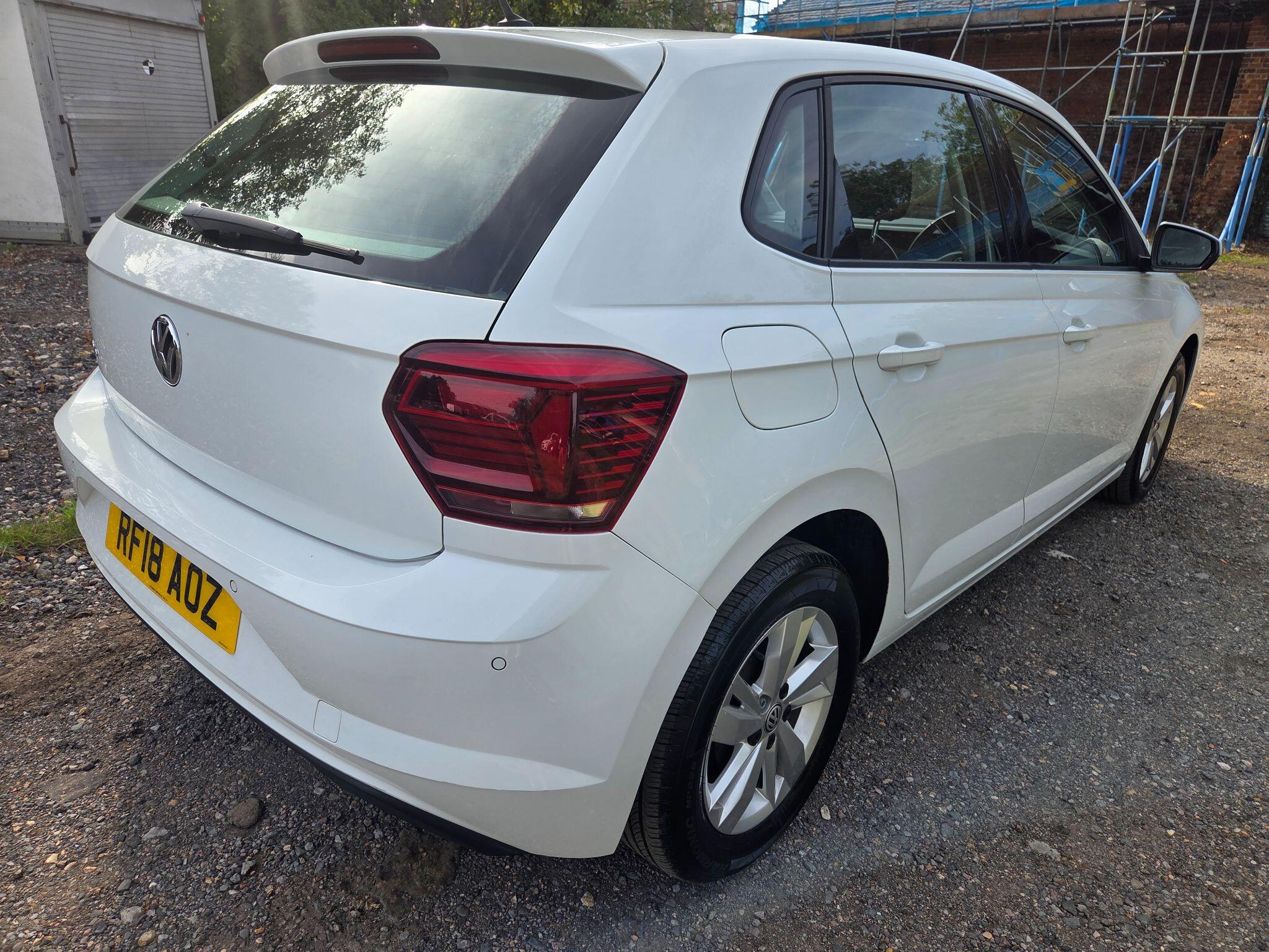 Volkswagen Polo view 11