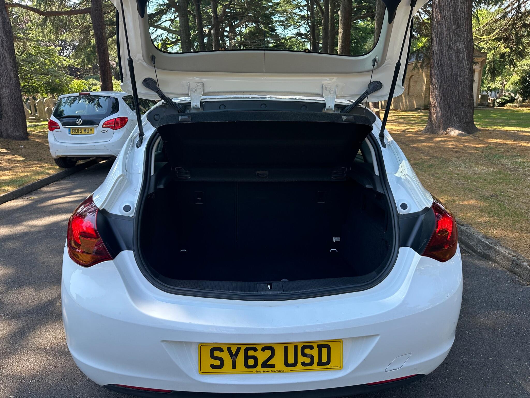Vauxhall Astra view 20