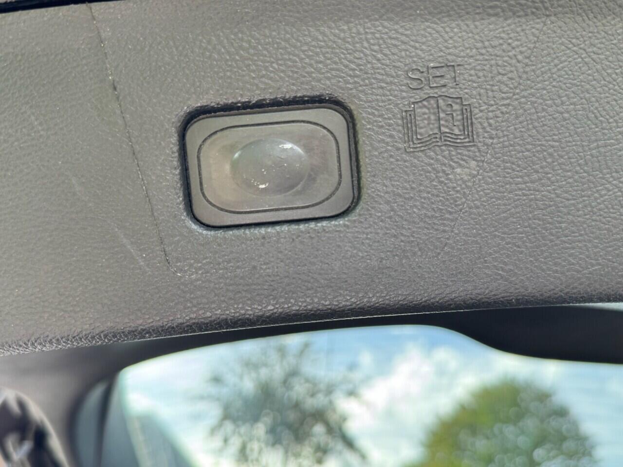 Ford Edge view 33