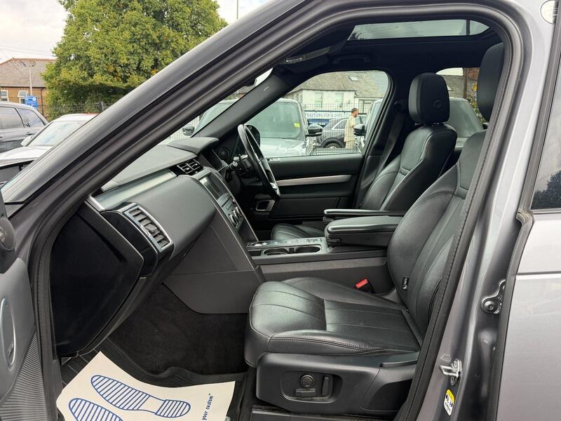 Land Rover Discovery 3 view 27