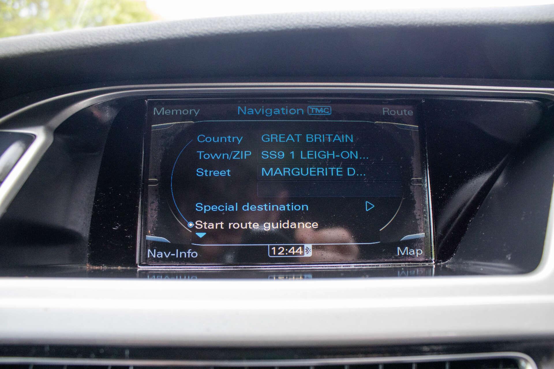Audi A4 view 27