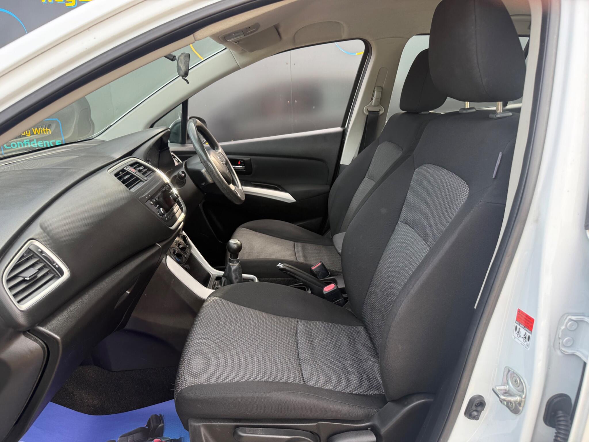 Suzuki SX4 S-Cross view 21