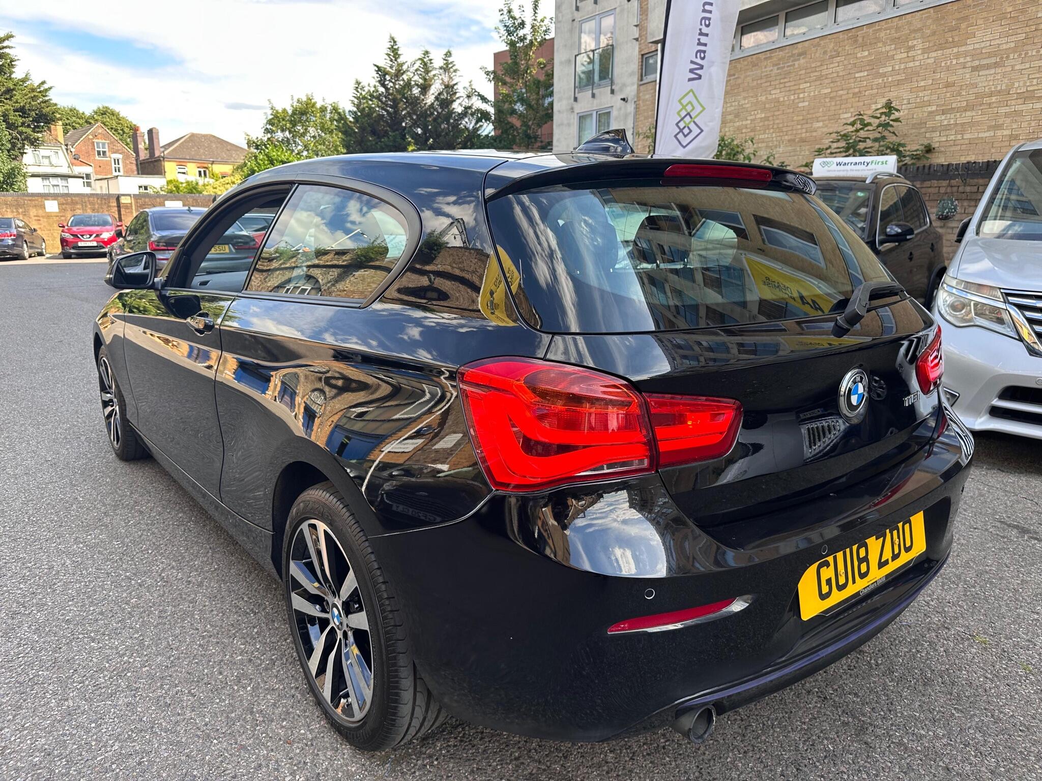 BMW 1 Series view 7