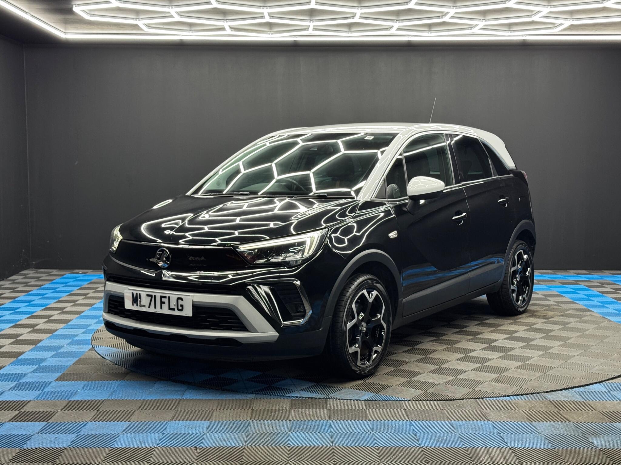 Vauxhall Crossland view 3