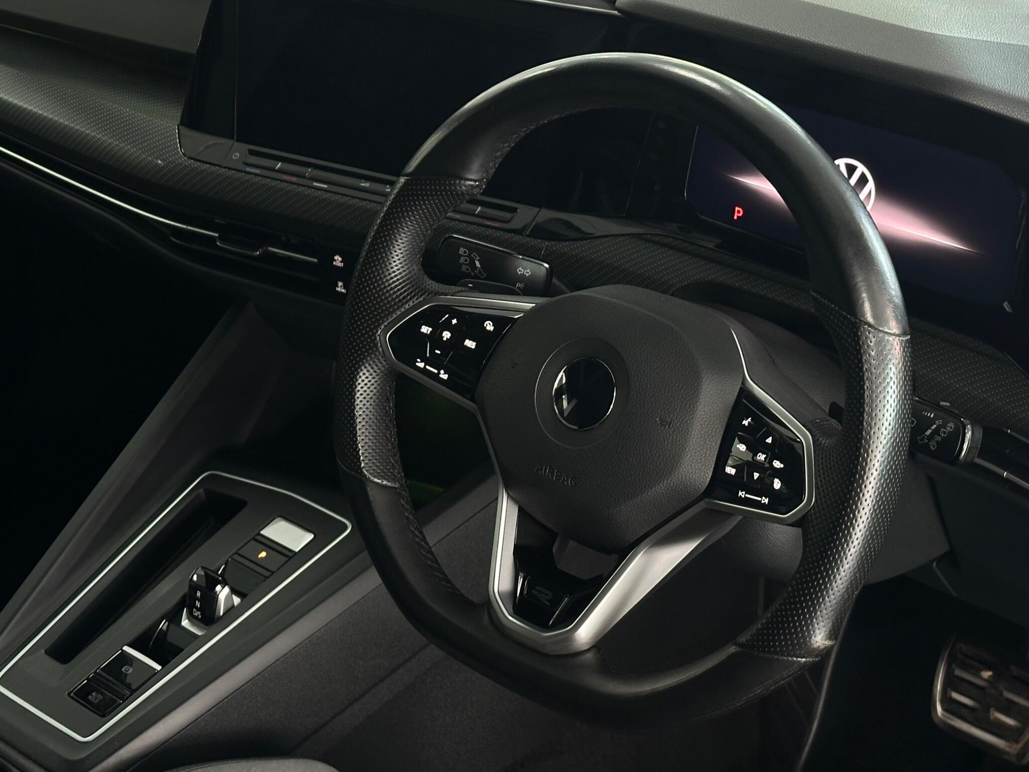 Volkswagen Golf view 16