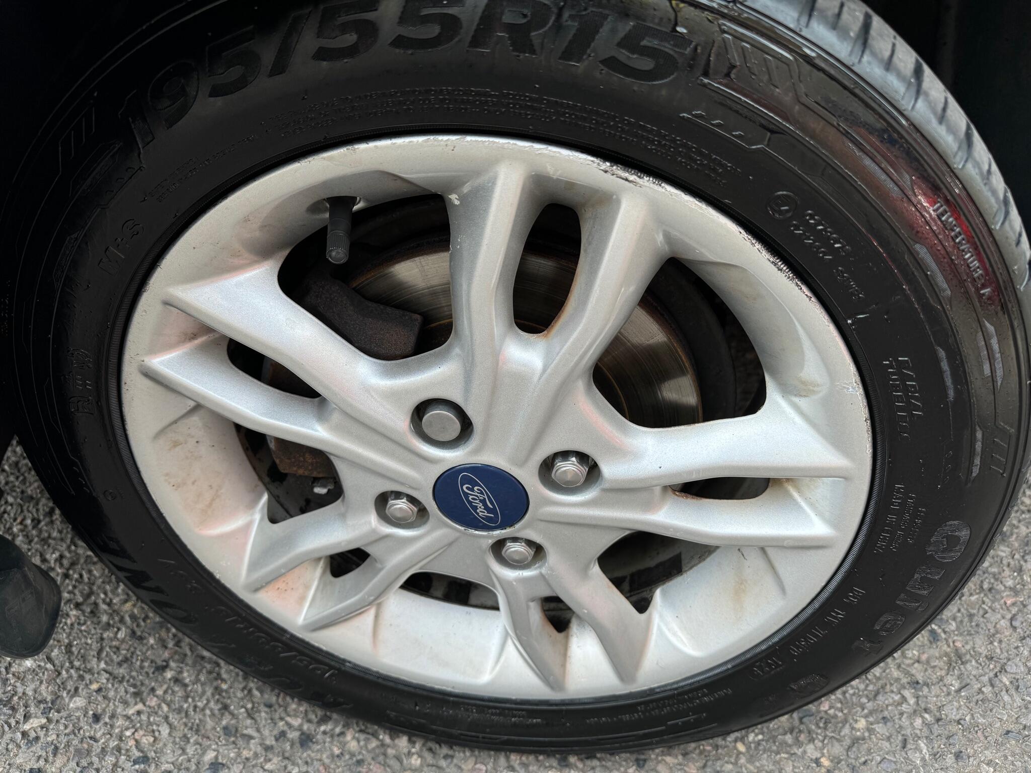 Ford Fiesta view 15
