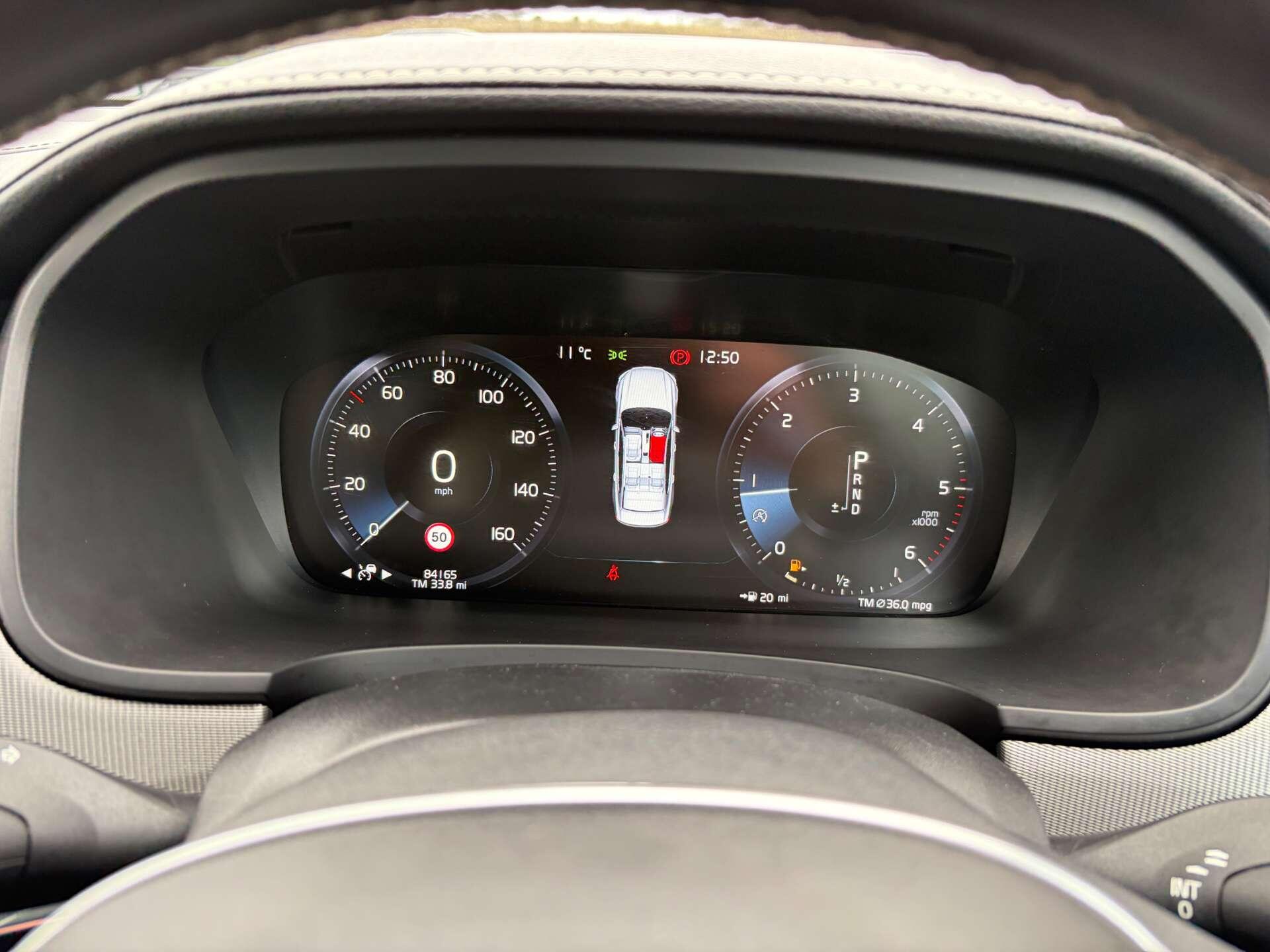 Volvo S90 view 46