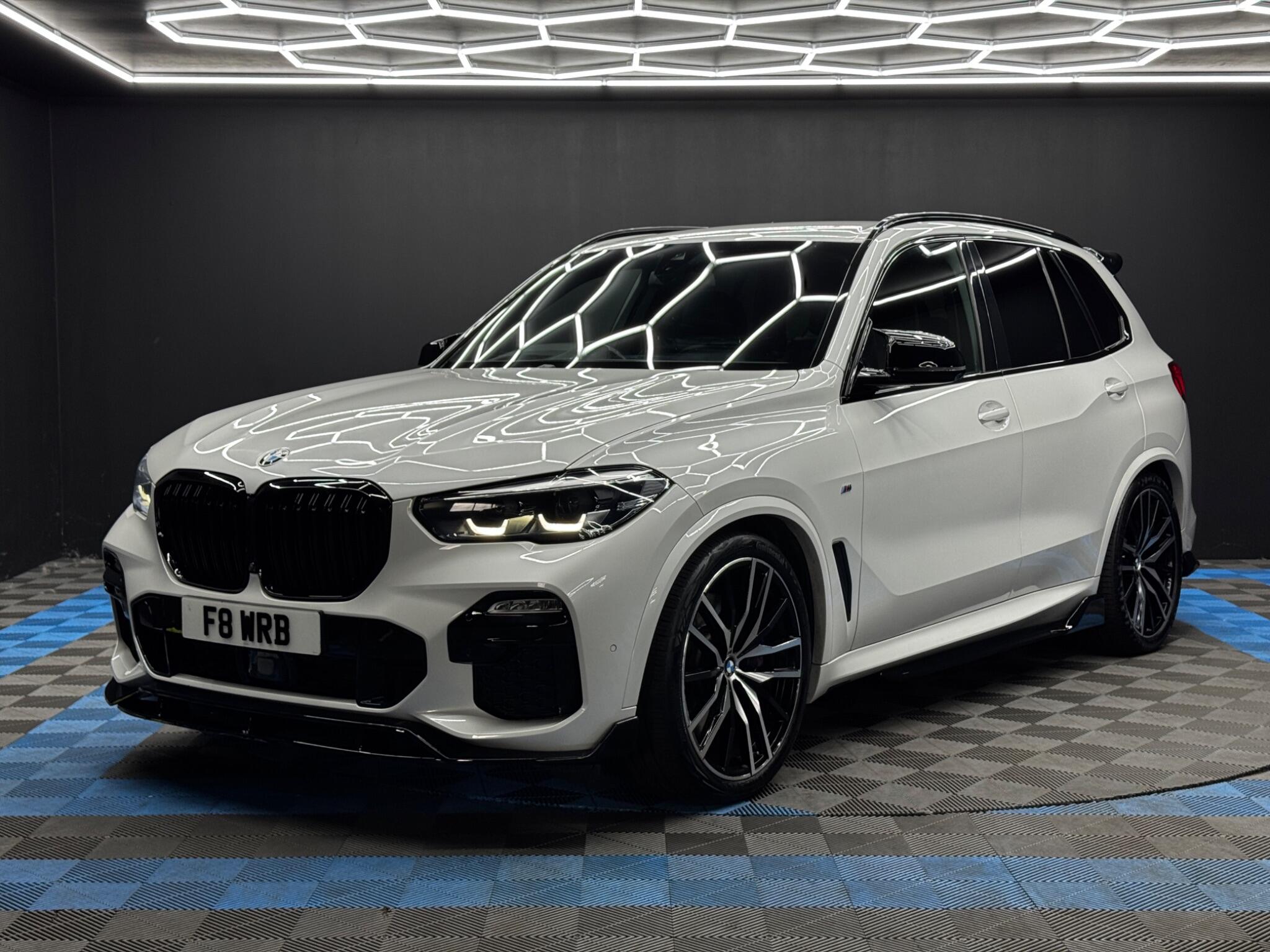 BMW X5 view 3