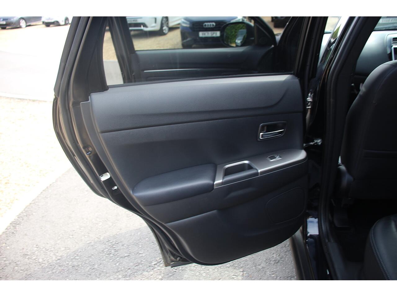 Mitsubishi Asx view 31