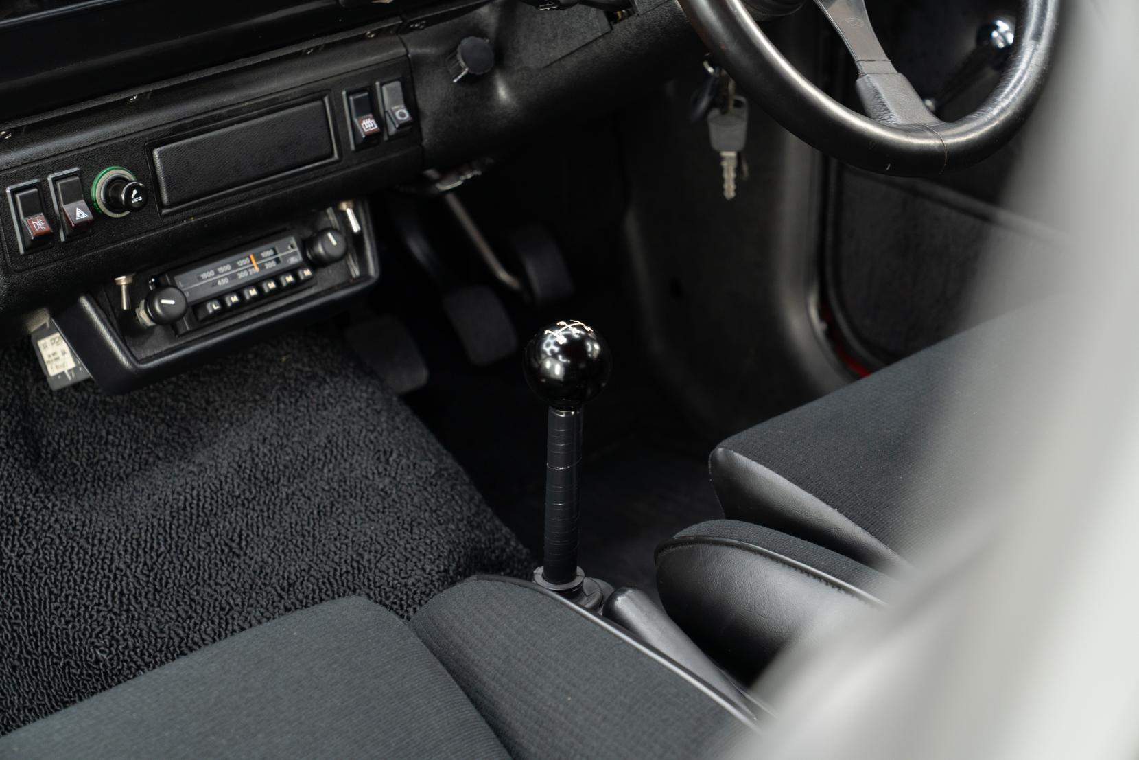 Ford Escort view 5