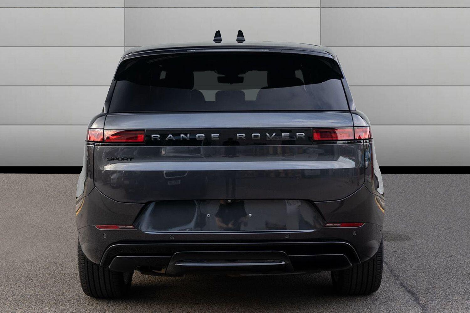 Land Rover Range Rover Sport view 8