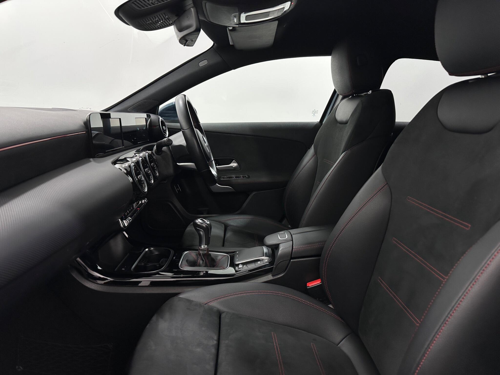 Mercedes-Benz A-Class view 34