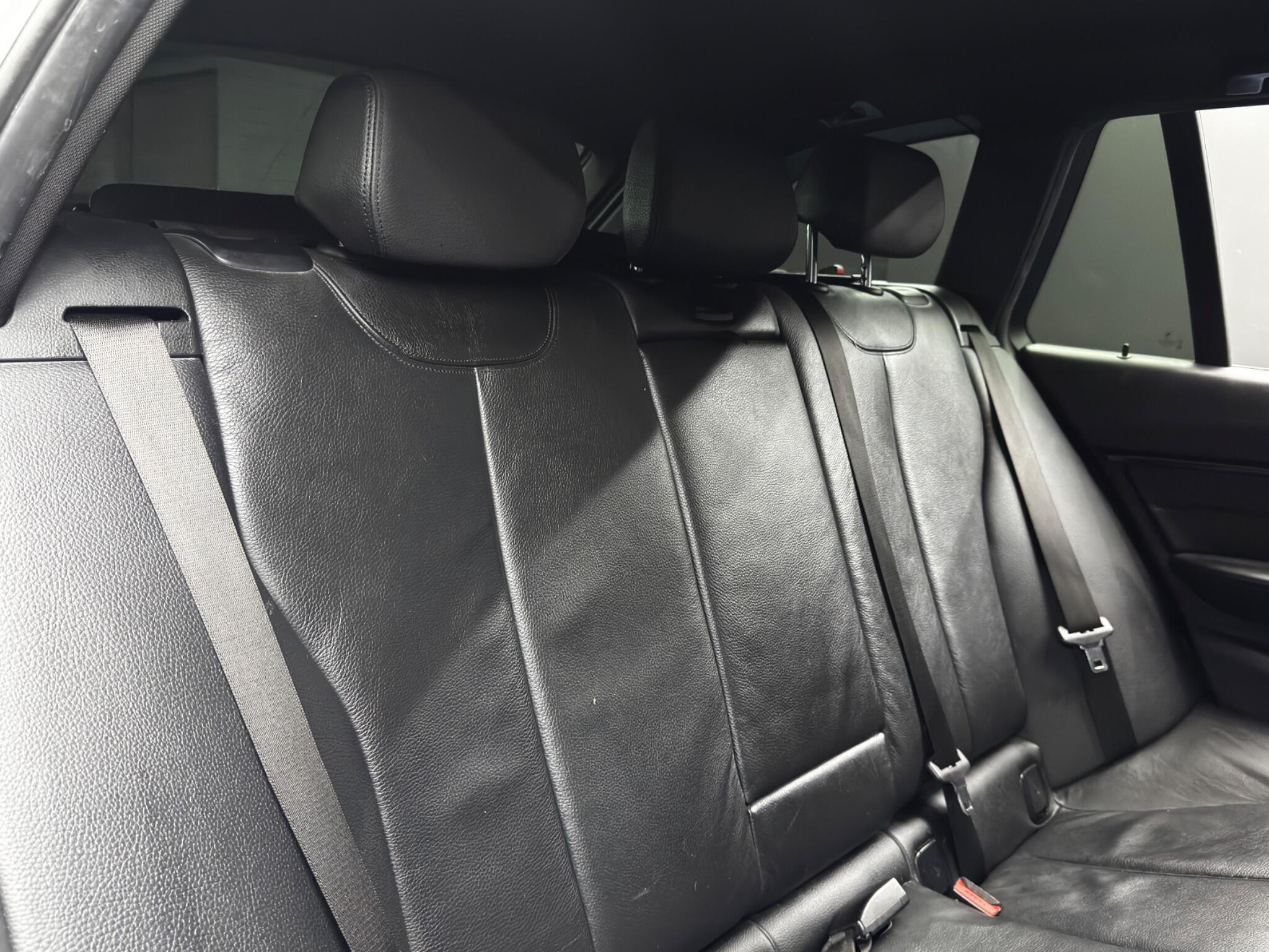 BMW 3 Series view 15