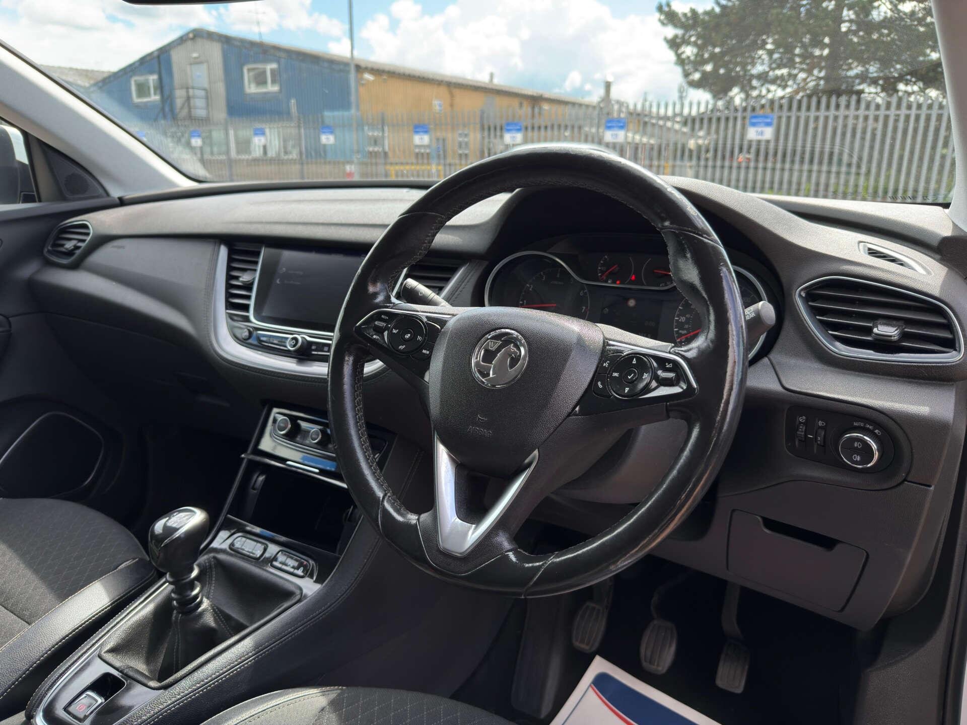 Vauxhall Grandland X view 14
