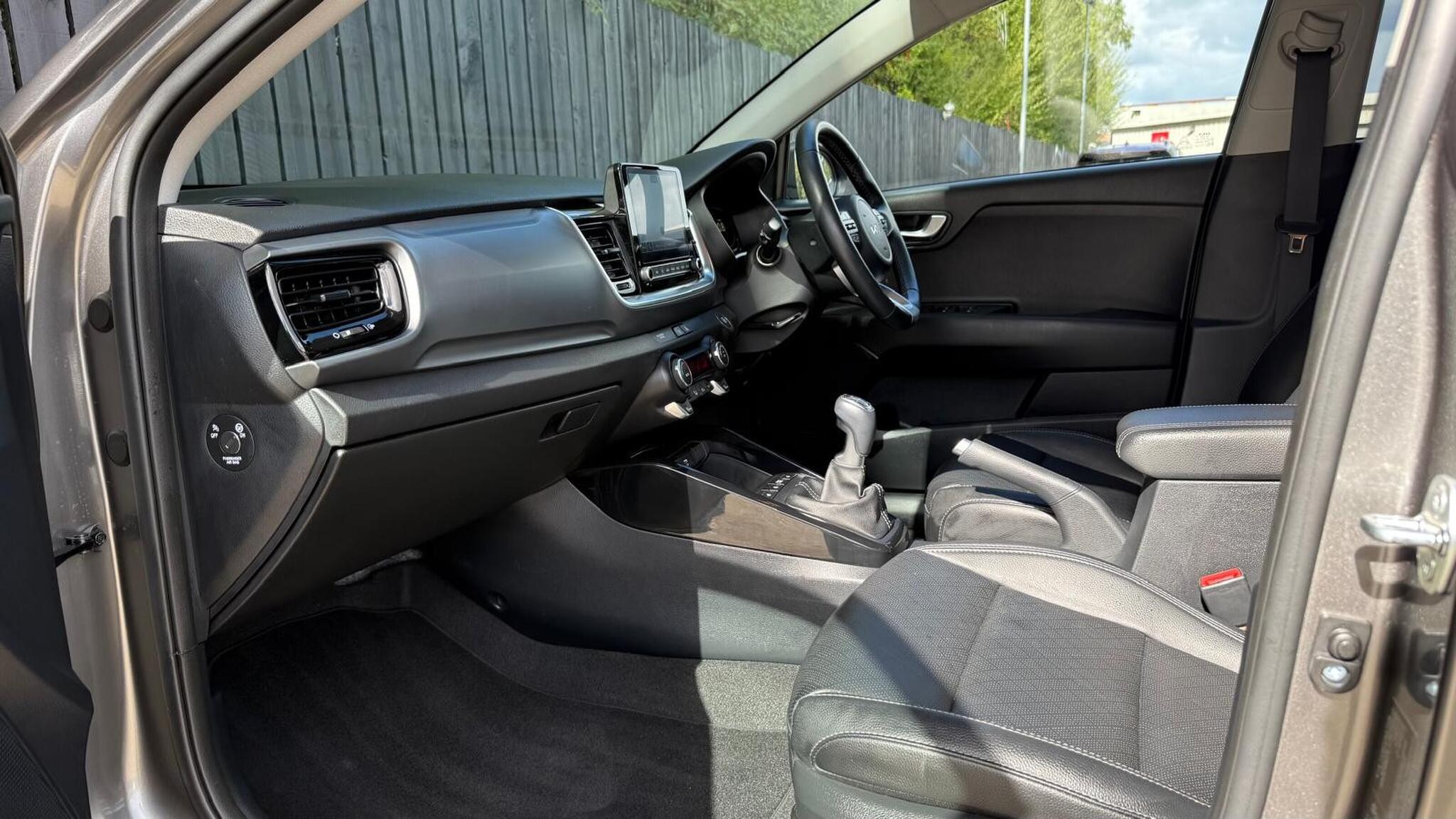 Kia Stonic view 24