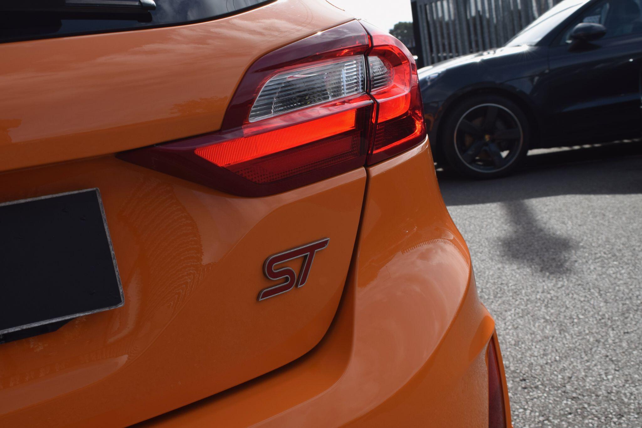 Ford Fiesta view 39