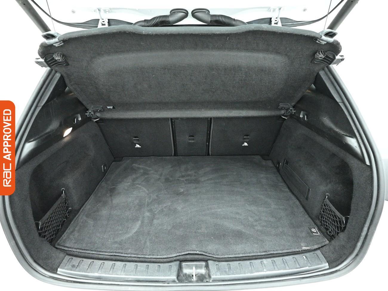 Mercedes-Benz Eqa view 26