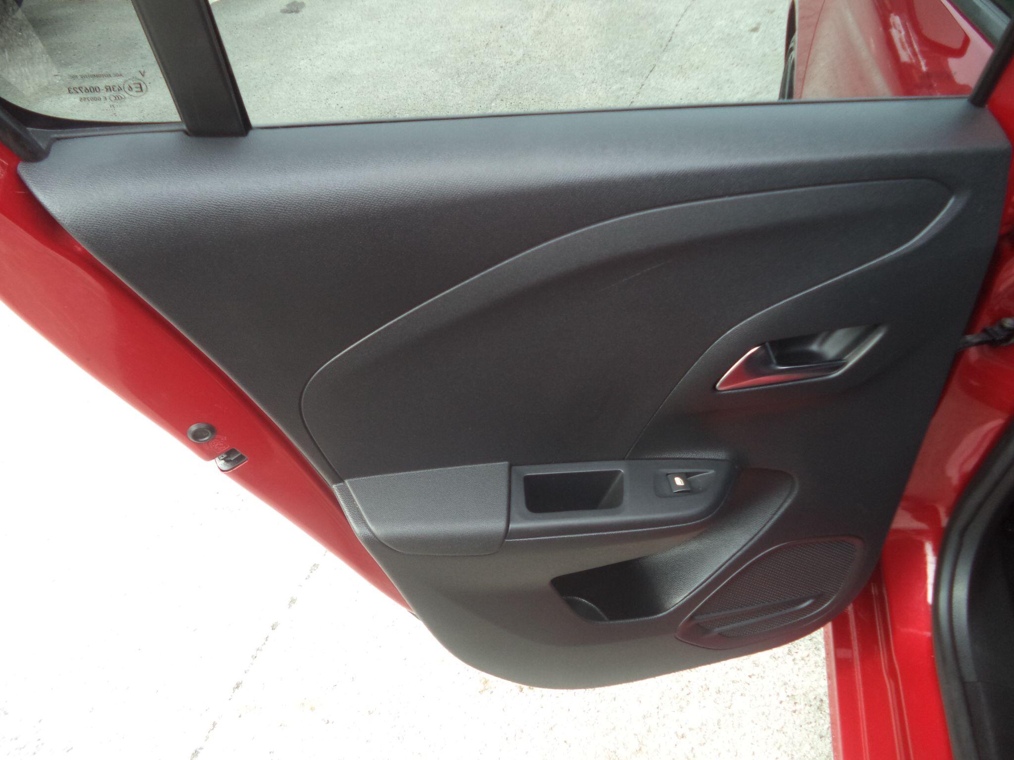 Vauxhall Corsa view 26