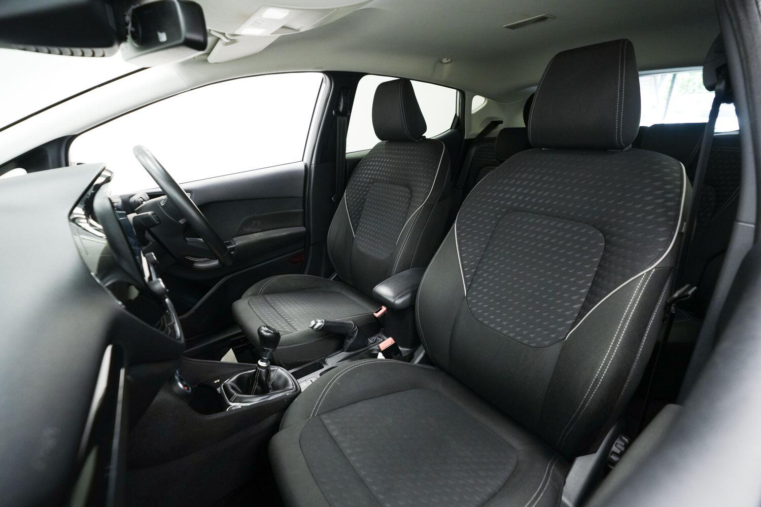 Ford Fiesta view 19
