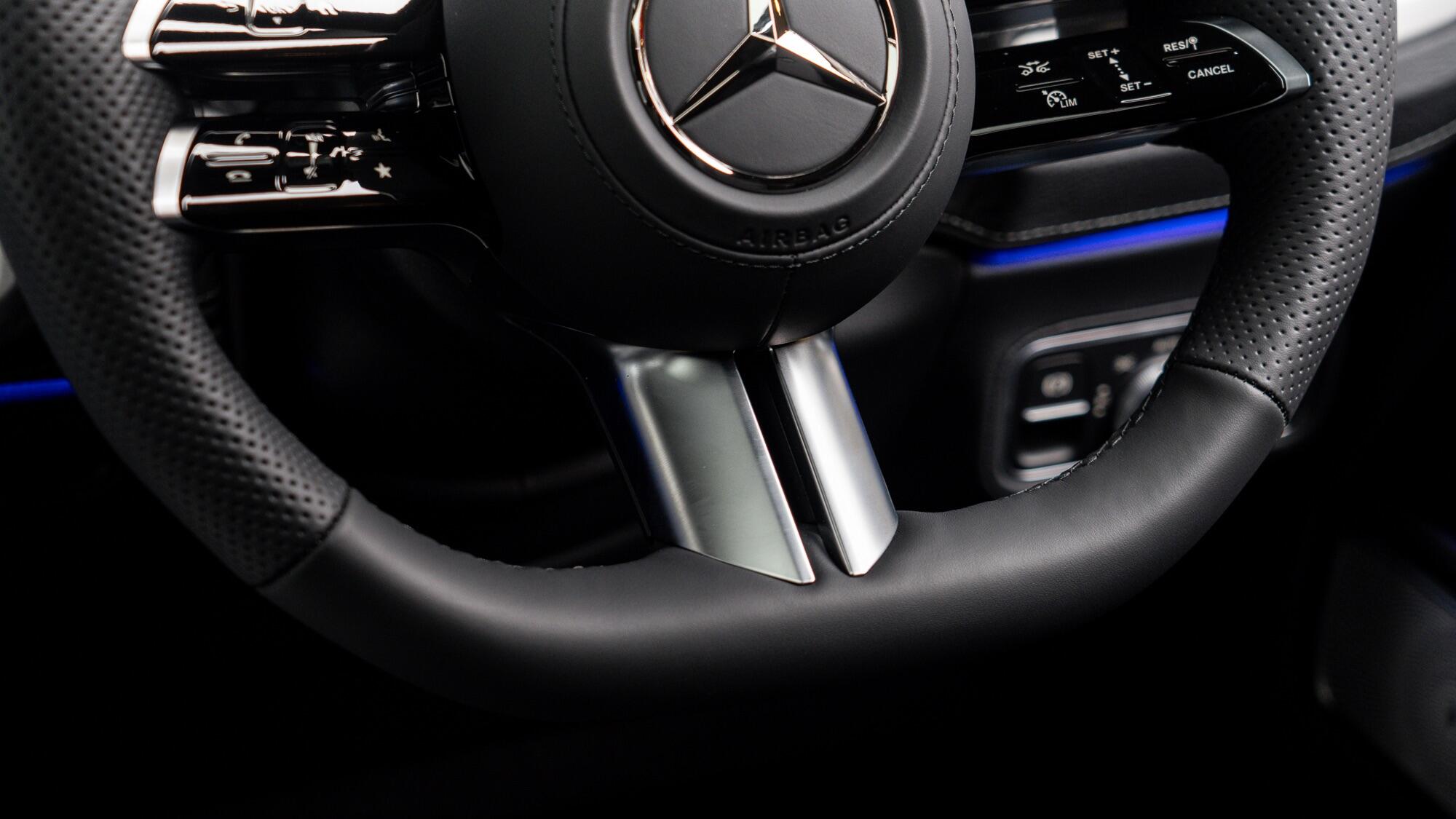Mercedes-Benz G Class view 37
