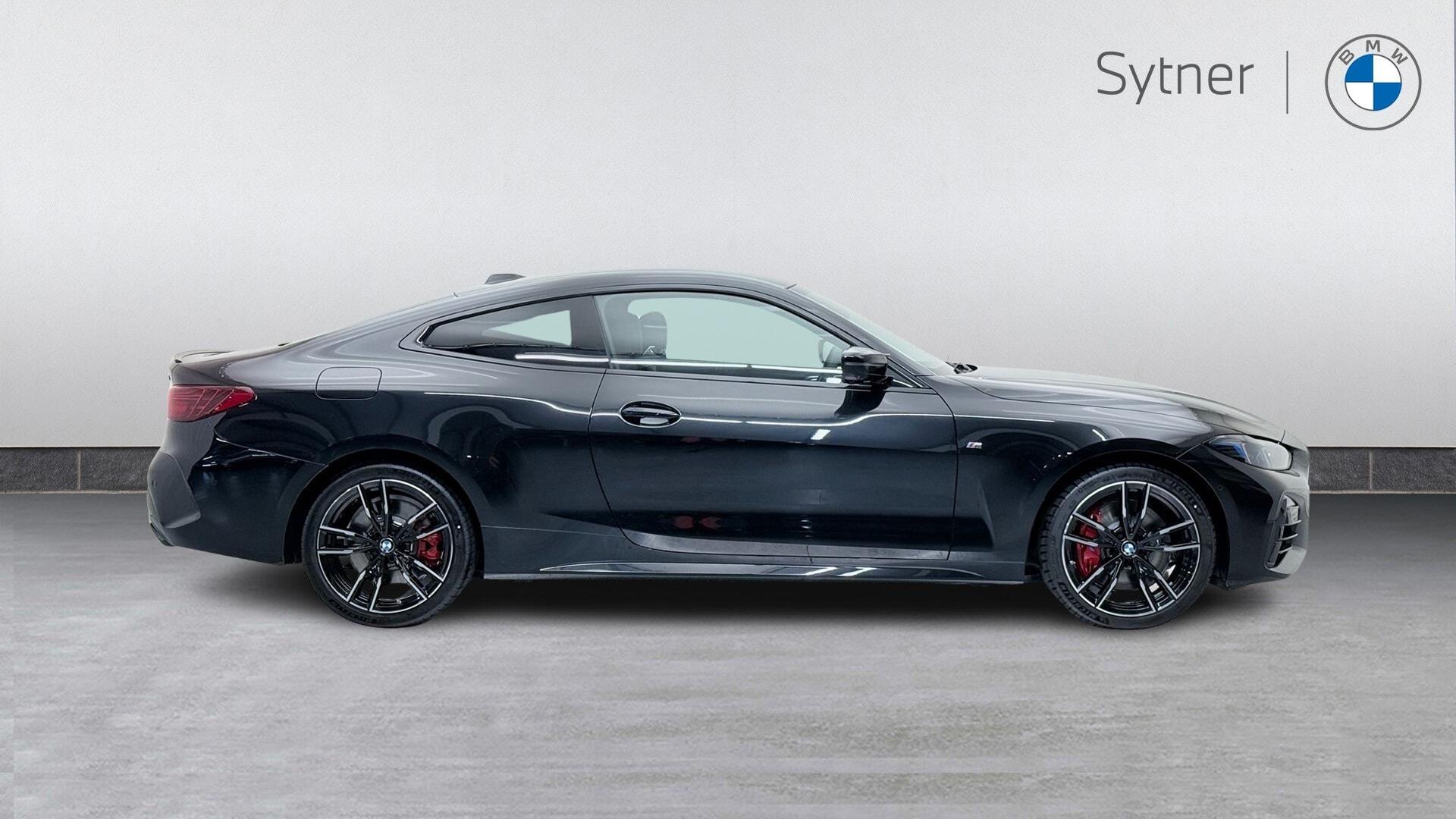 BMW 4 Series view 3