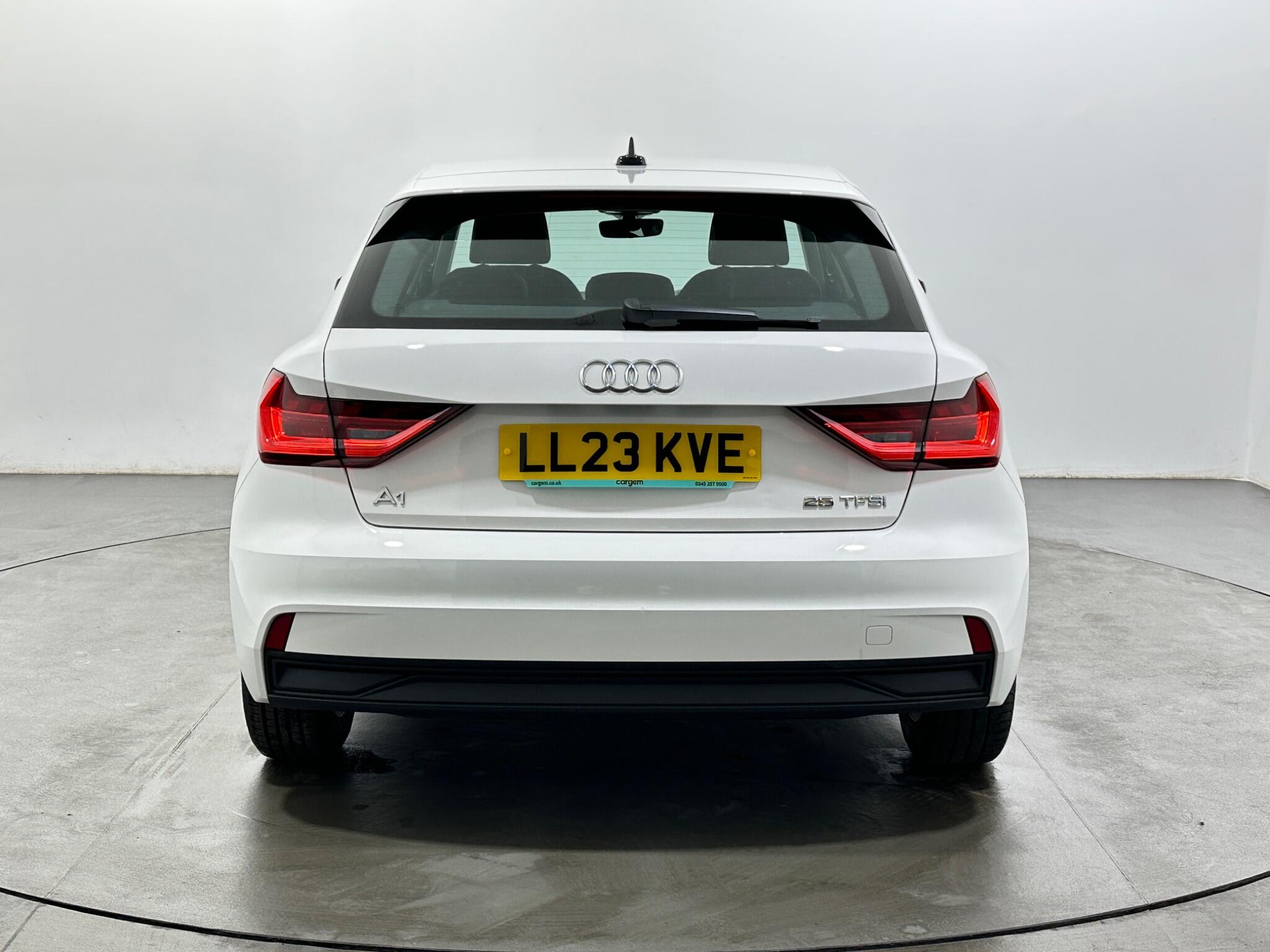 Audi A1 view 7