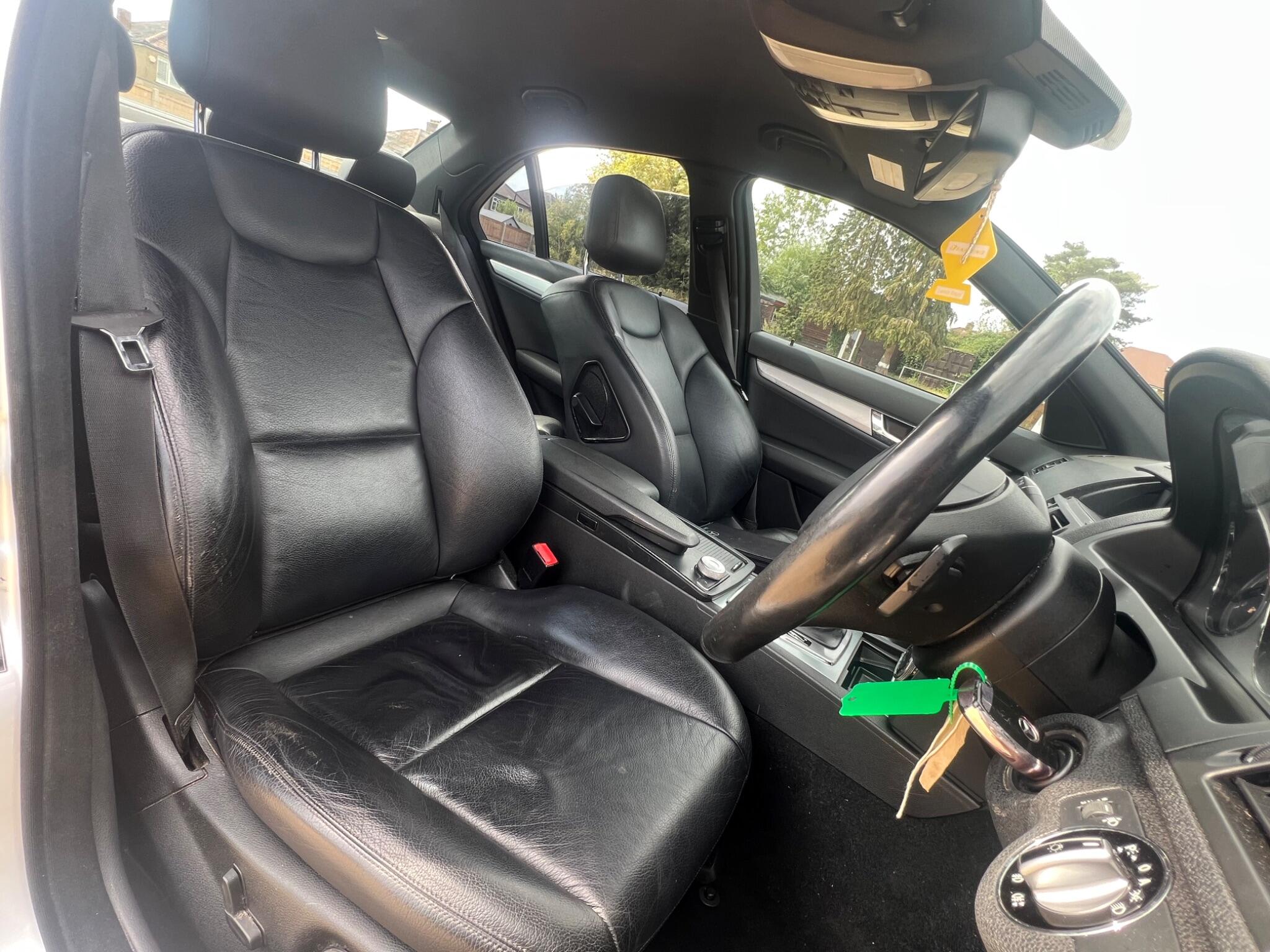 Mercedes-Benz C-Class view 19