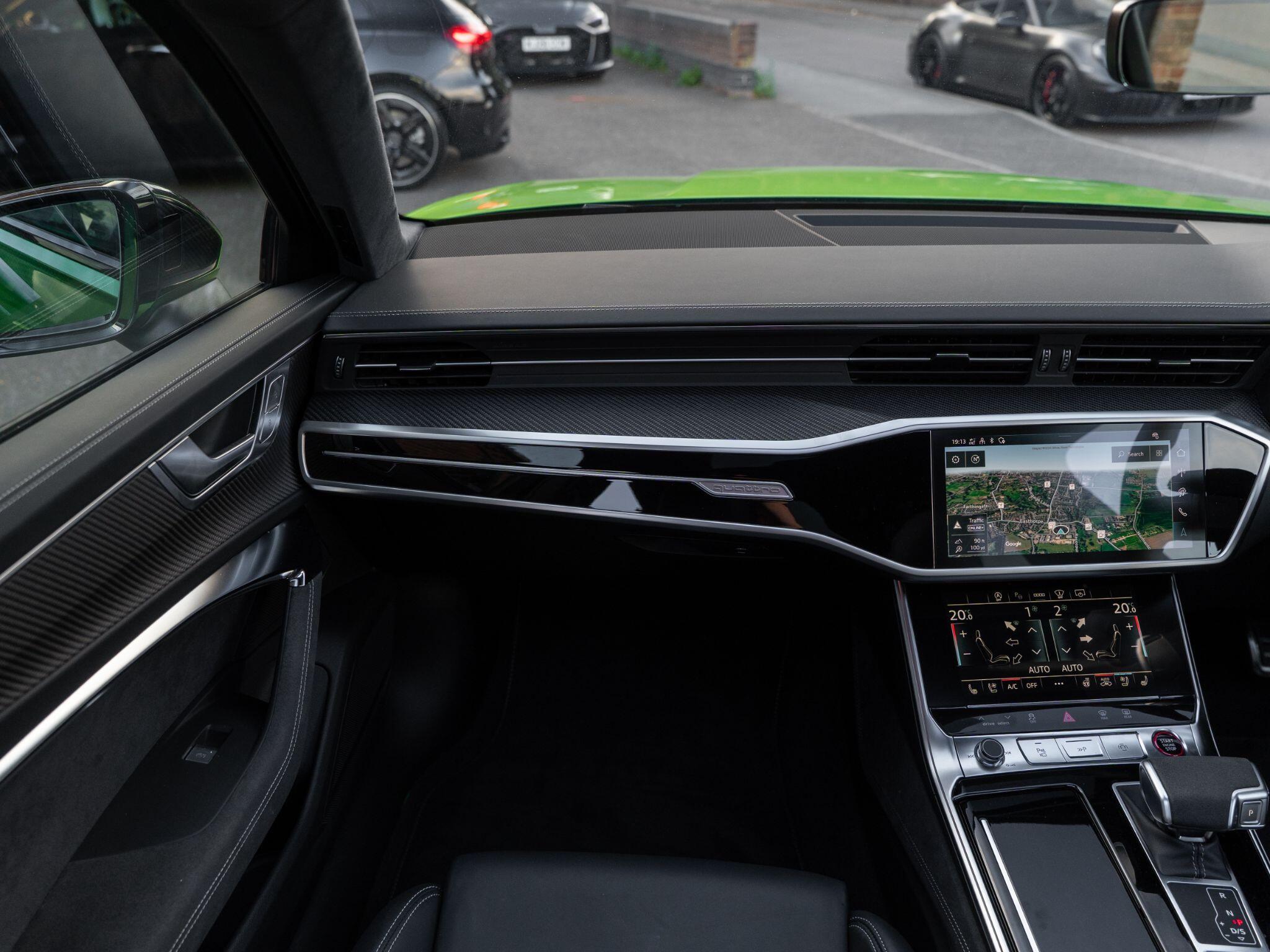 Audi RS6 Avant view 41