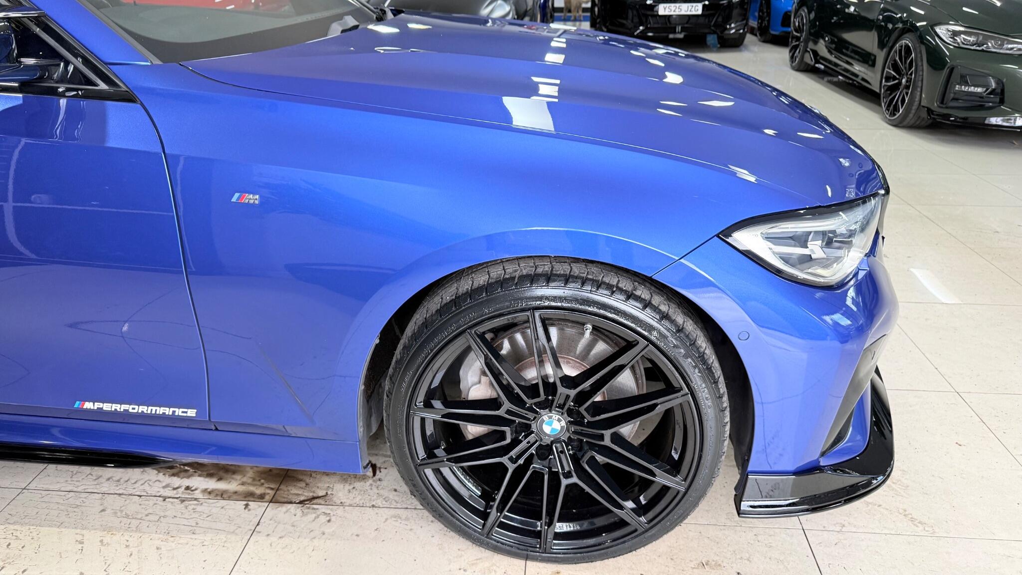 BMW 3 Series view 37