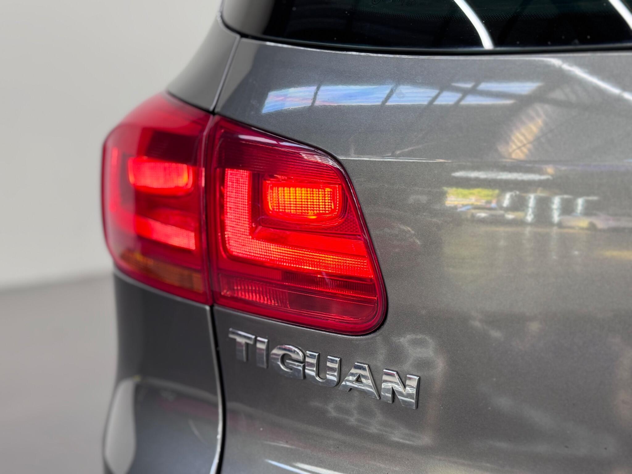 Volkswagen Tiguan view 22