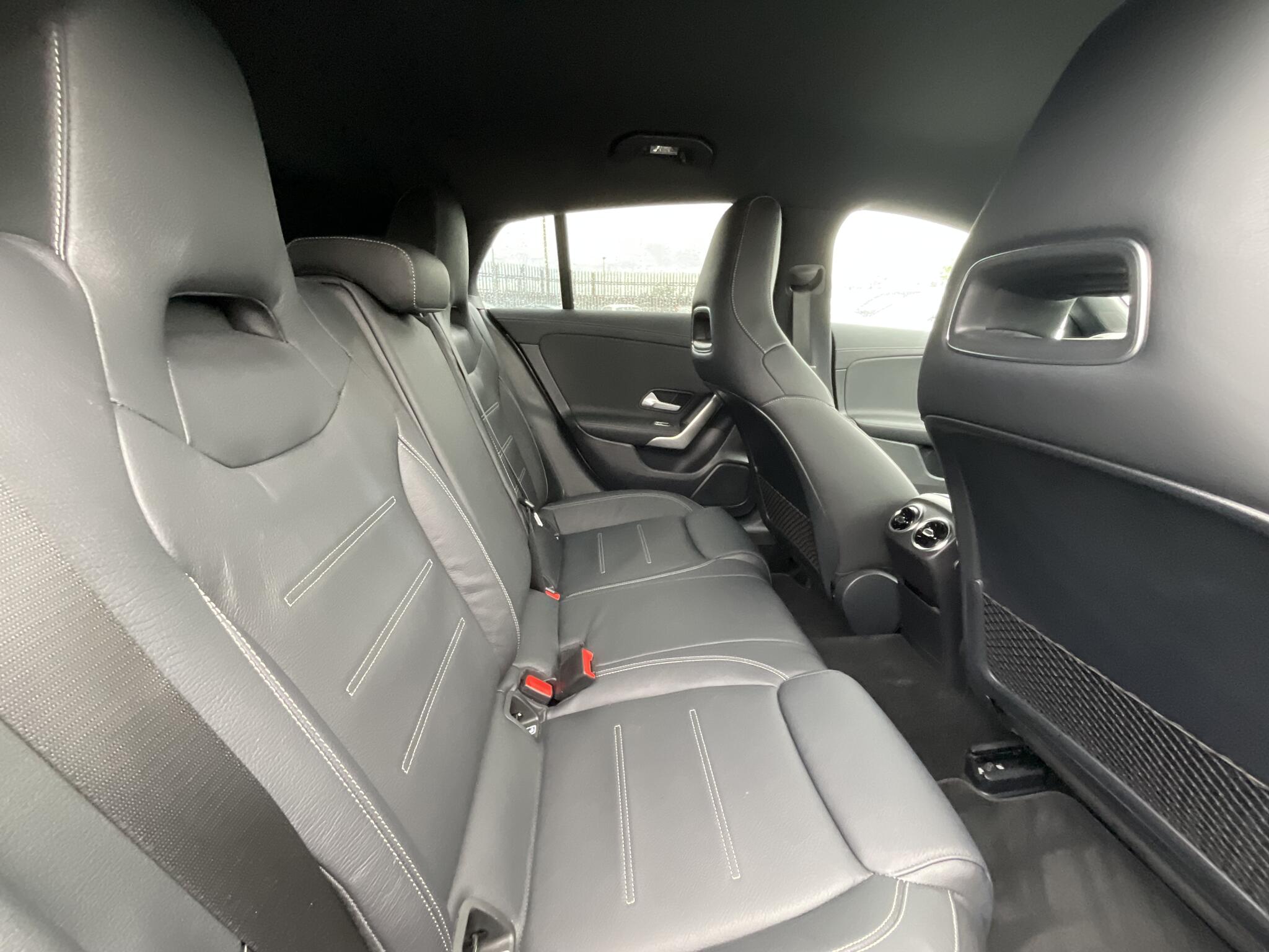 Mercedes-Benz Cla view 12