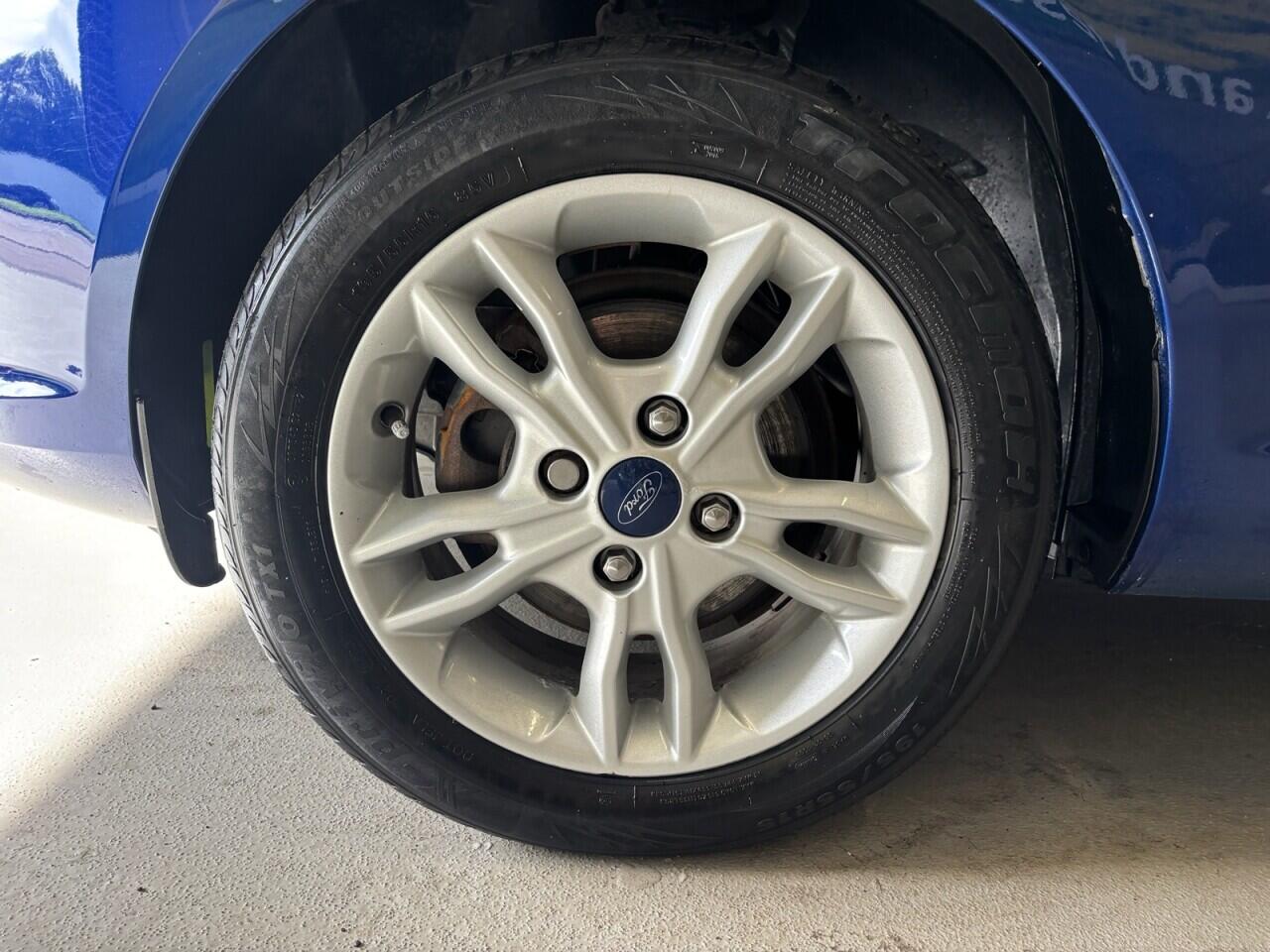 Ford Fiesta view 13