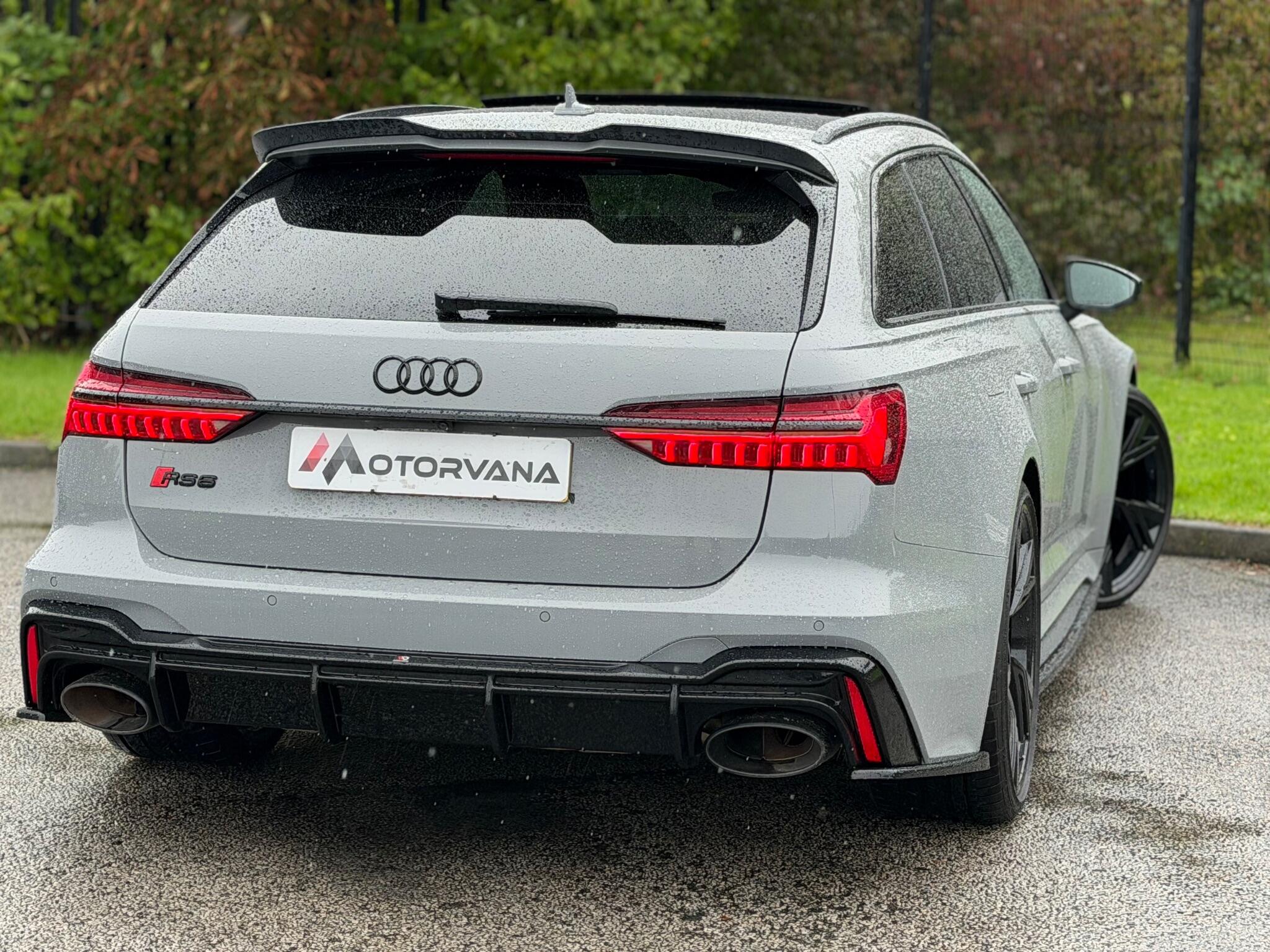 Audi RS6 view 31