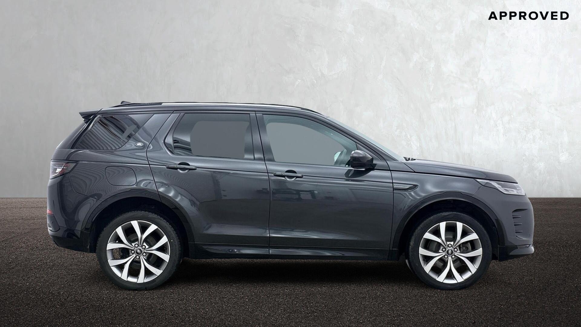 Land Rover Discovery Sport view 5