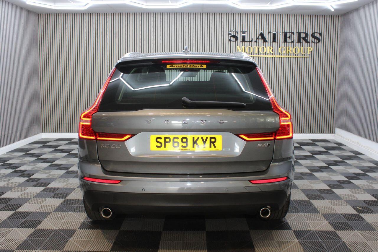 Volvo XC60 view 9