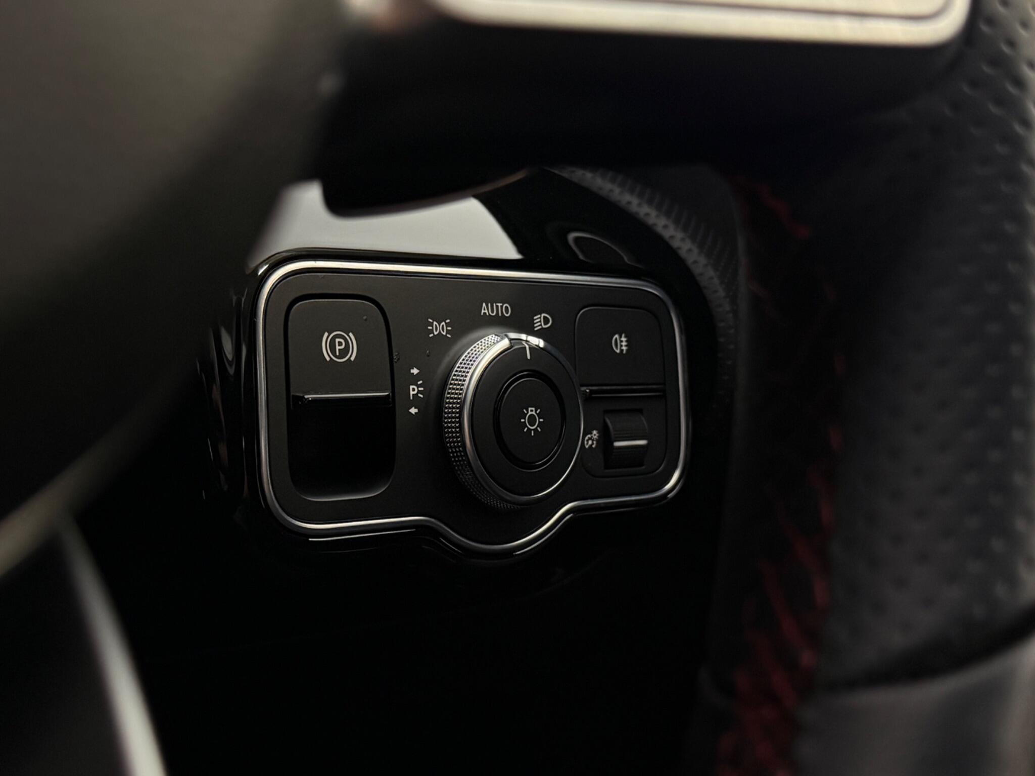 Mercedes-Benz A-Class view 17