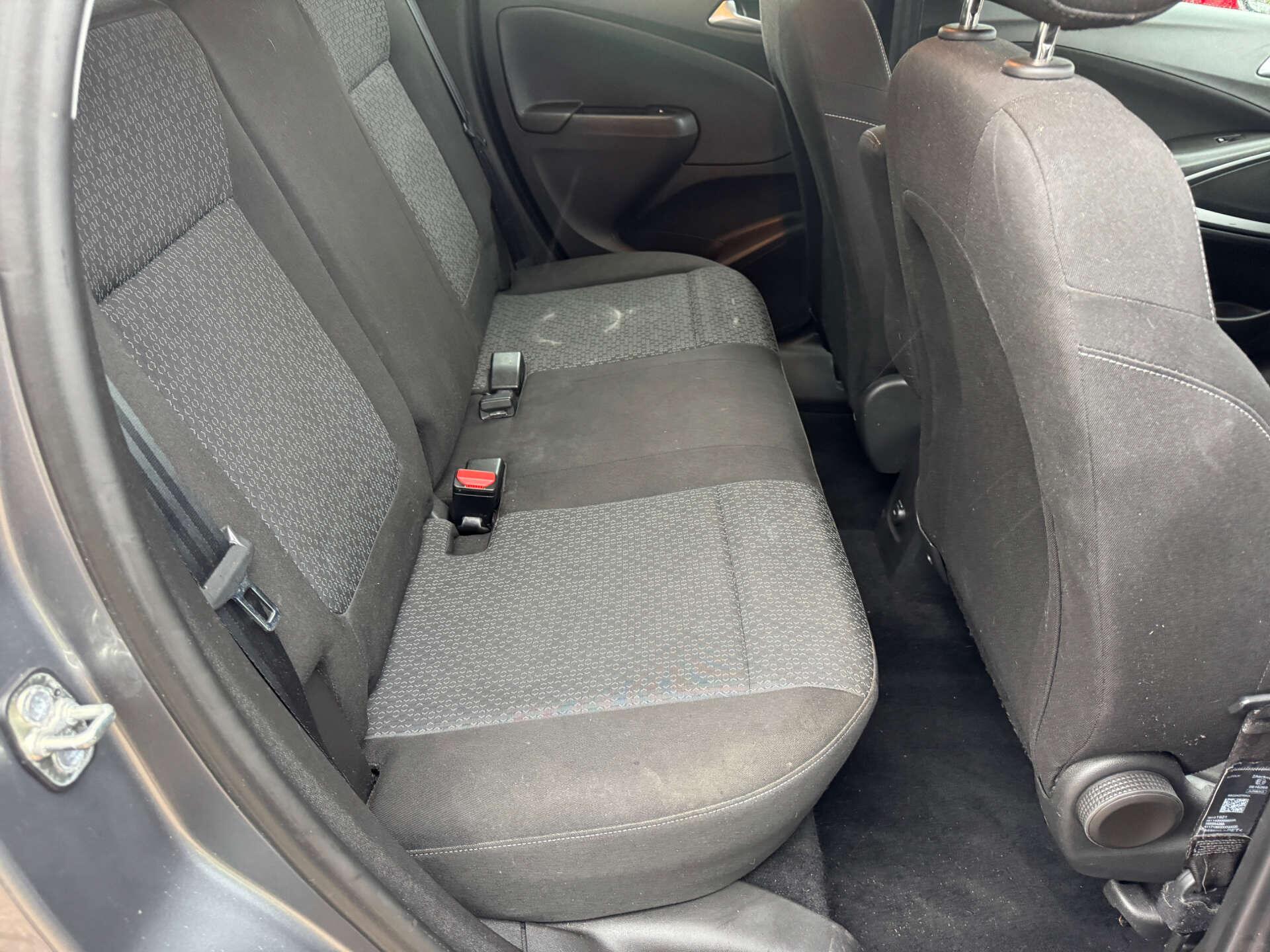 Vauxhall Crossland X view 15