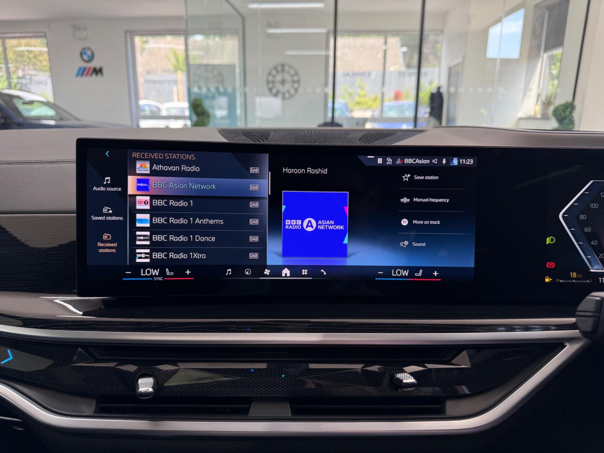 BMW X7 view 86
